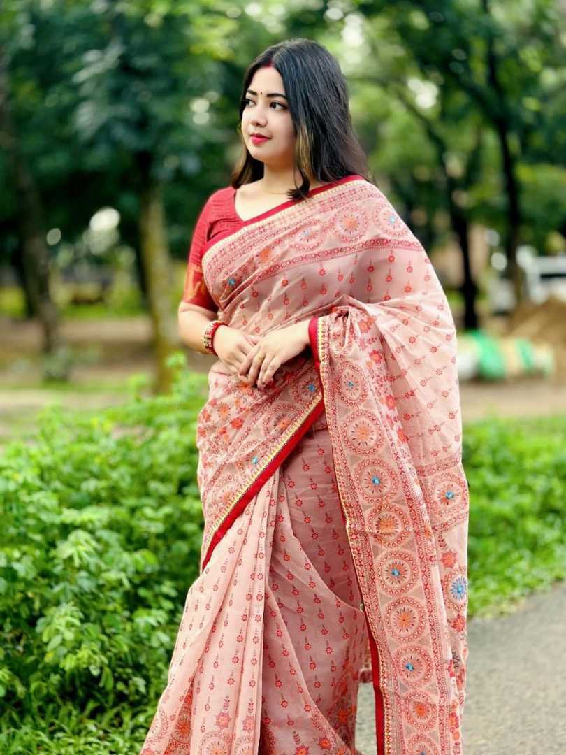 এমব্রয়ডারি তাঁত বুটিকস সিল্ক শাড়ি